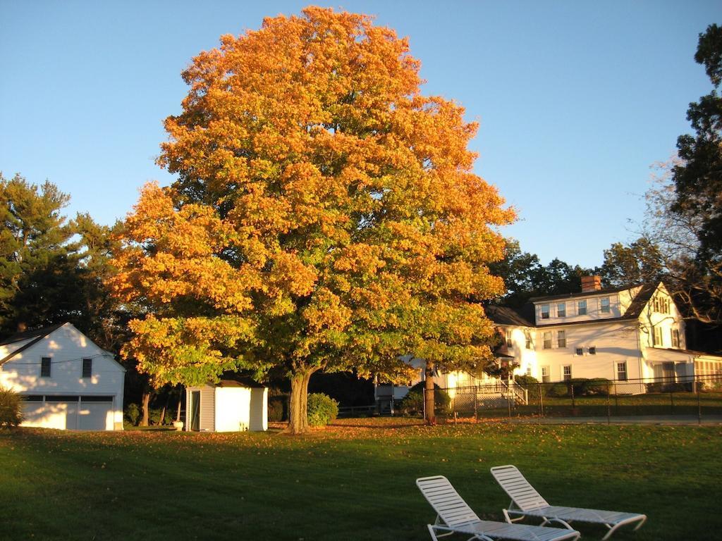 Historic Jacob Hill Inn Seekonk Exterior photo