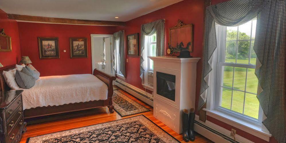 Historic Jacob Hill Inn Seekonk Exterior photo